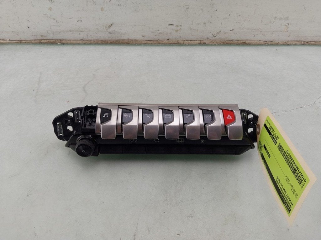 PANNEAU DE COMMANDE RADIO 5008 II (M4 / MC / MJ / MR), Kontakt-peugeot@peugeot.com, Utilisé, Peugeot Deutschland GmbH, Bahnhofsplatz
65423  Rüsselsheim, DE