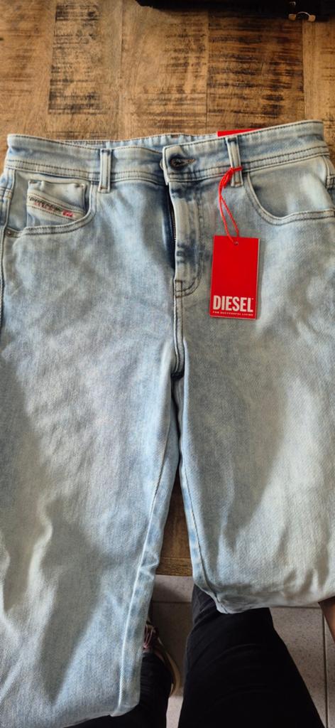Jeans merk diesel, Ophalen