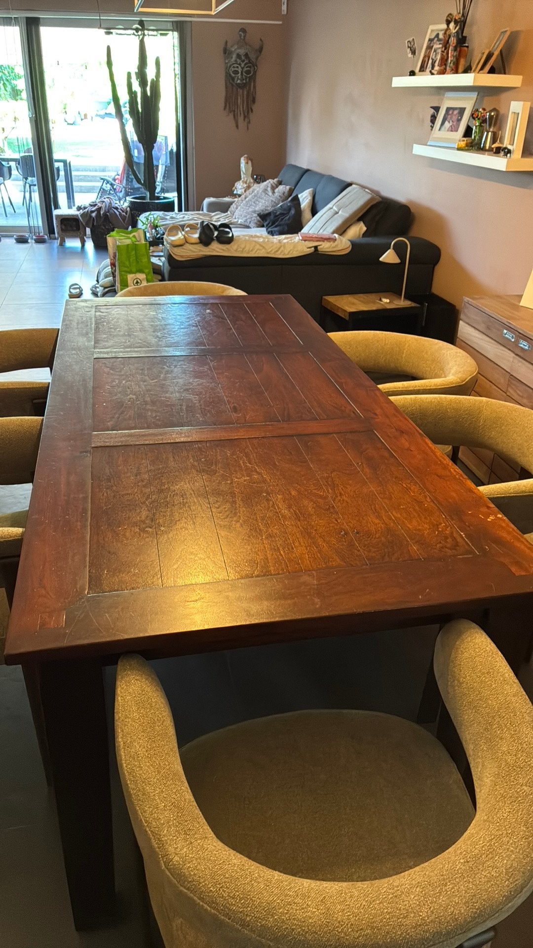 Massief houten eettafel, Ophalen, Zo goed als nieuw