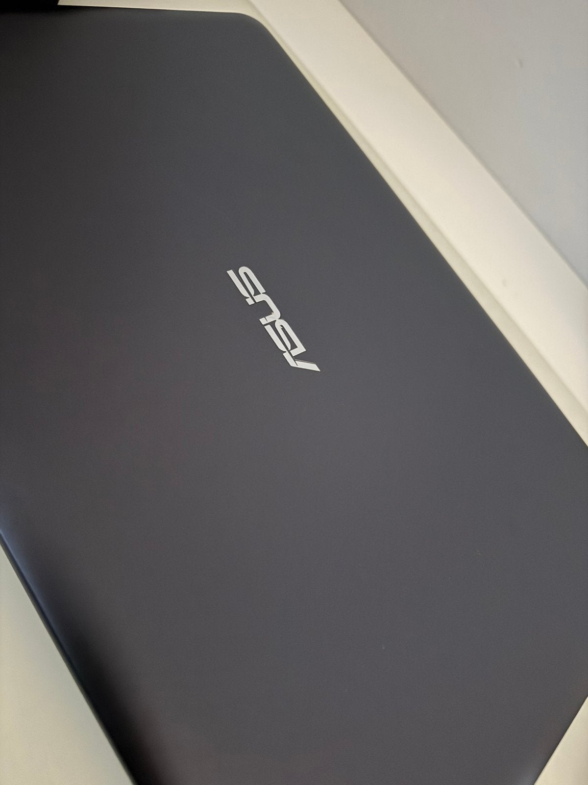 Asus Vivobook X543MA-DM621, Computers en Software, Windows Laptops, Ophalen, Met videokaart, Zo goed als nieuw, SSD