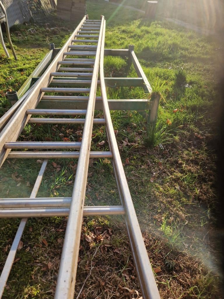 Lange alu ladder van 5,3m x 2 stuks, Ophalen, Ladder