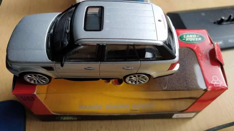 RANGE ROVER SPORT, 1:43, NIEUWSTAAT + DOOS, Hobby en Vrije tijd, Ophalen of Verzenden, Nieuw, Overige typen, Overige merken