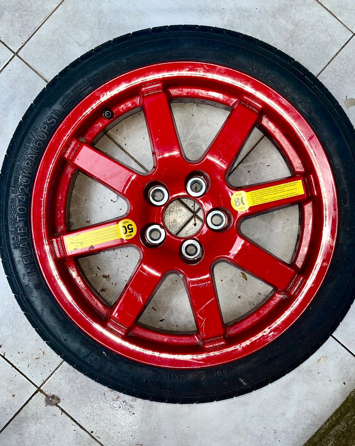 Pneu de secours, Autos : Pièces & Accessoires, Neuf, Enlèvement ou Envoi, Véhicule de tourisme, 135 mm