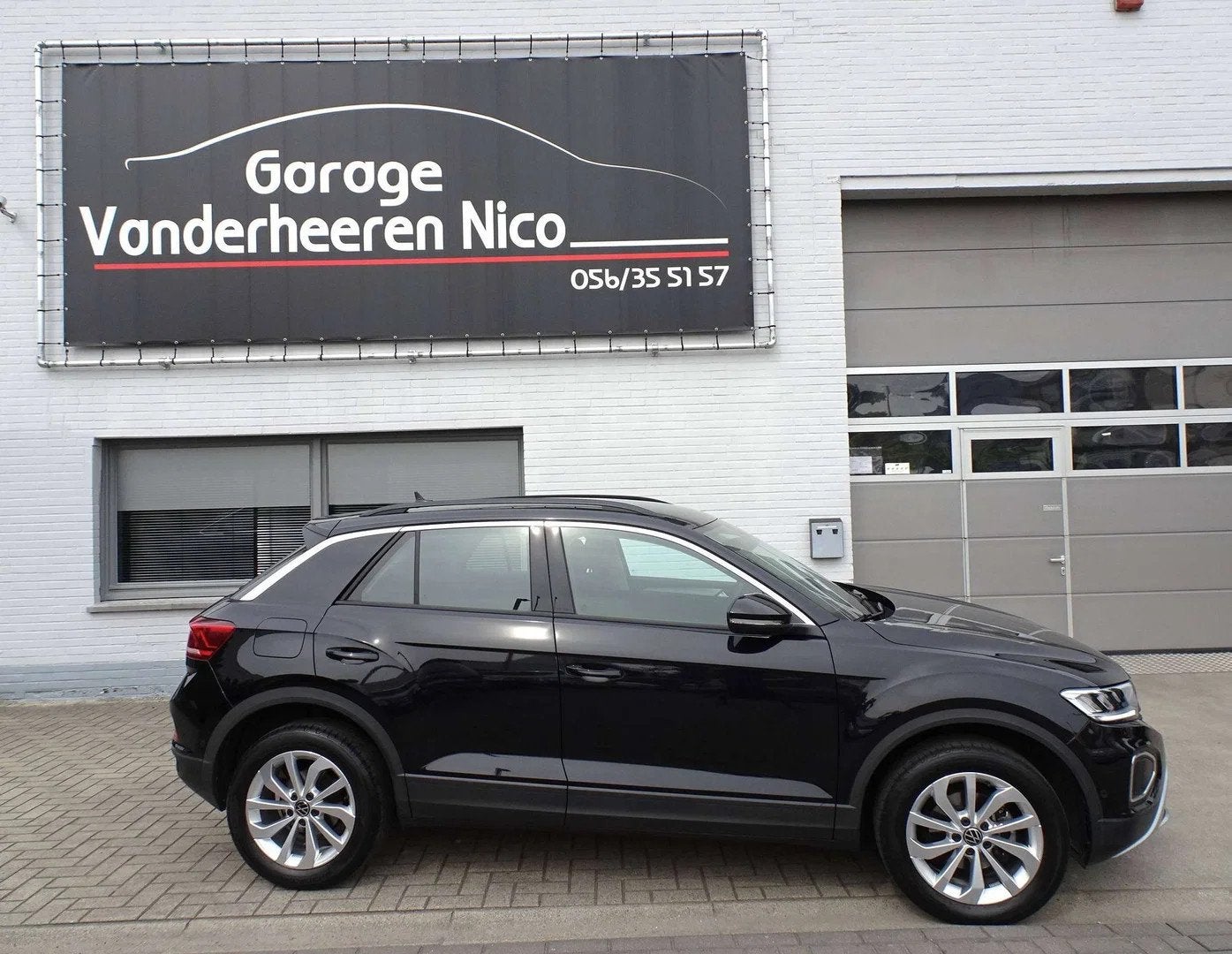 Volkswagen T-Roc 1.0TSi Life CARPLAY,CAMERA,ADAPT. CRUISE,NA, Auto's, Volkswagen, Adaptive Cruise Control, Stof, Gebruikt, Zwart