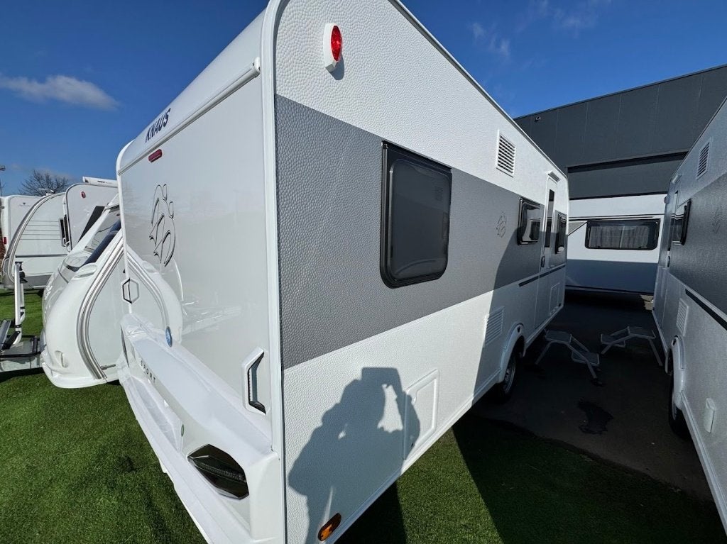 Knaus Sport 500 KD, Caravans en Kamperen, Vast bed, 7 tot 8 meter, Bedrijf, Treinzit