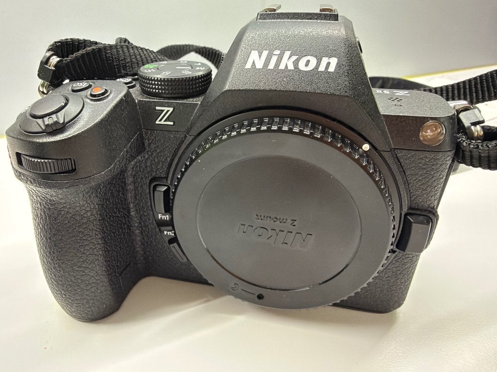 Nikon Z5ii, TV, Hi-fi & Vidéo, Sans zoom optique, Stabilisation d'image, Manuel, Comme neuf