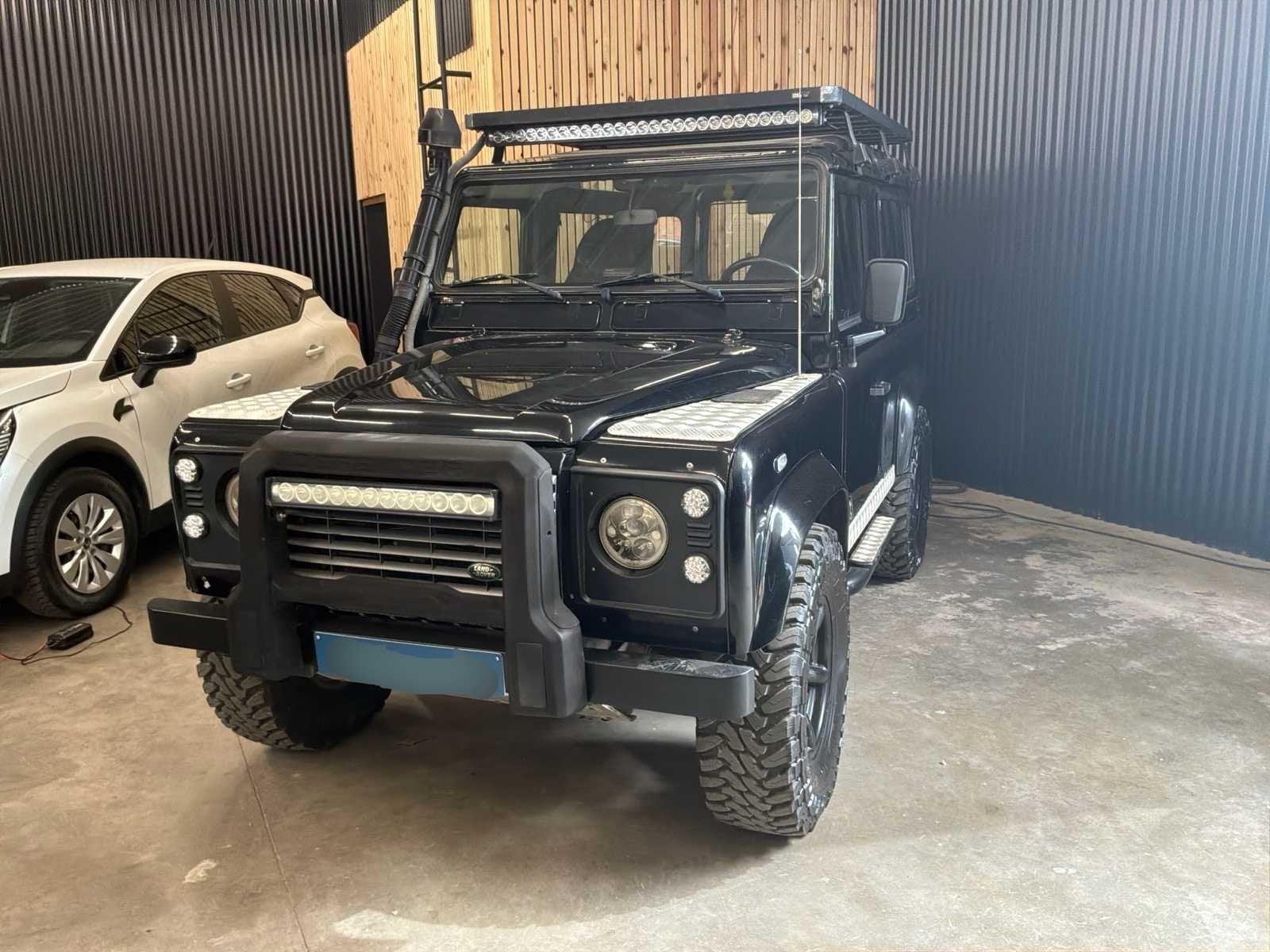 Land Rover Defender Auto - 2,5 TD5 4x4 – 122 pk – 2005, Auto's, Gebruikt, Overige brandstoffen, Overige carrosserie, Te koop