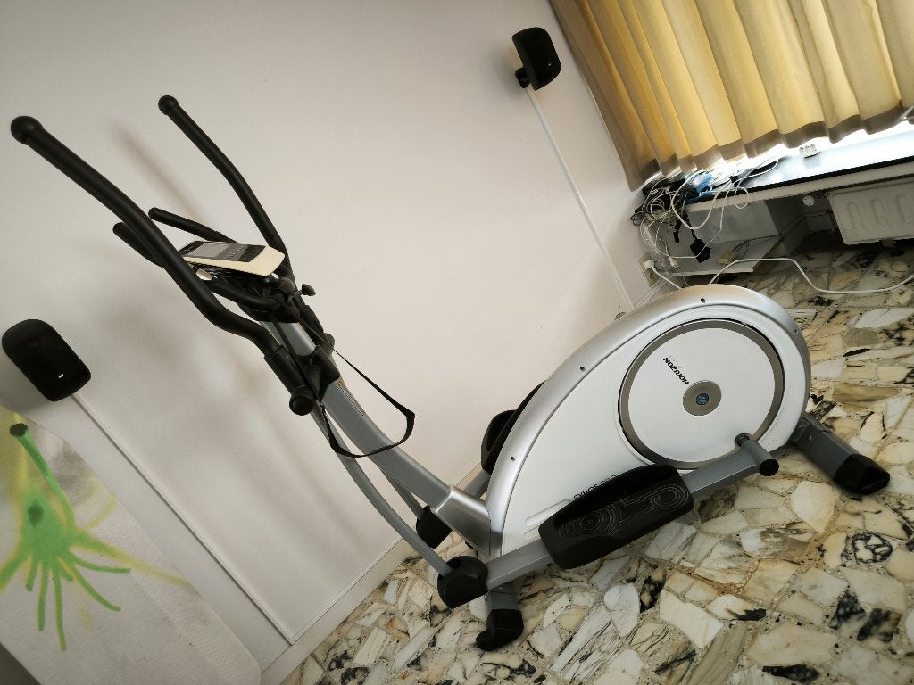 Syros Pro, Jambes, Enlèvement, Utilisé, Vélo d'appartement
