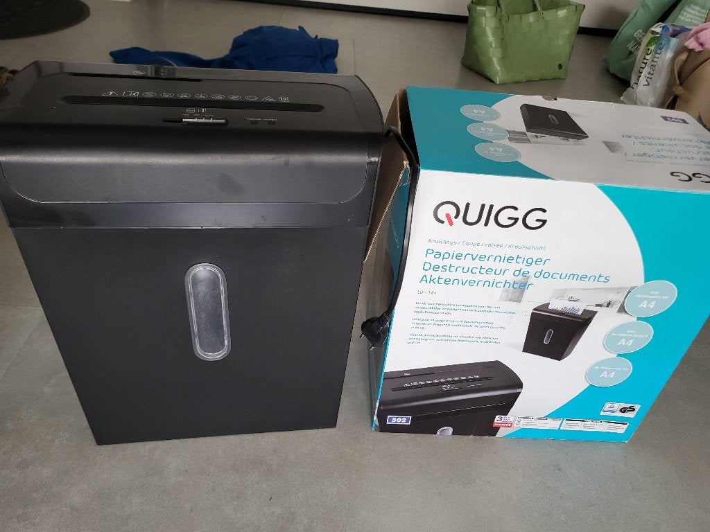 Papierversnipperaar quigg, Ophalen, Zo goed als nieuw