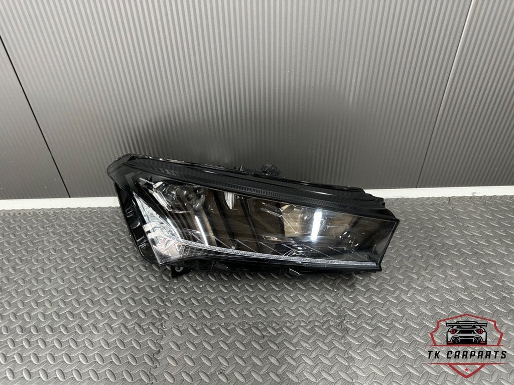 Phares avant droits LED complets Skoda Enyaq 5LB941016G Crys, Neuf, Infoline@skoda-auto.cz, Tr. Vaclava Klementa 869
293 01  Mlada Boleslav, CZ