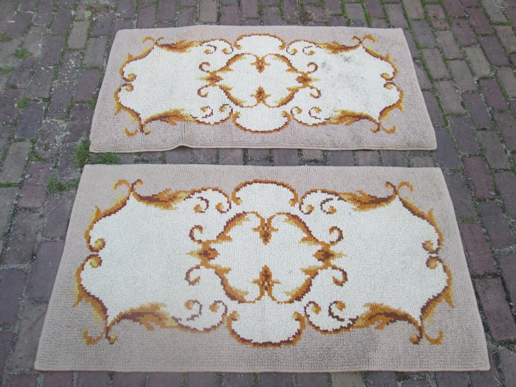 2 Leuke Retro Wollen Tapijten - 130x70, Ophalen of Verzenden