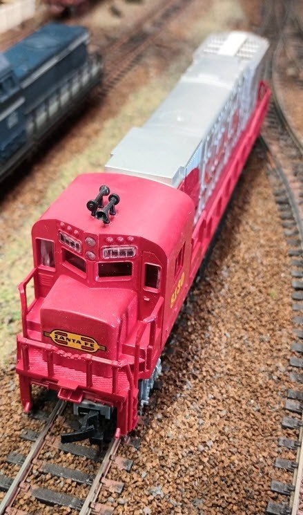 locomotive américaine Santa Fe rouge, Overige merken, Verzenden, Zo goed als nieuw, Analoog