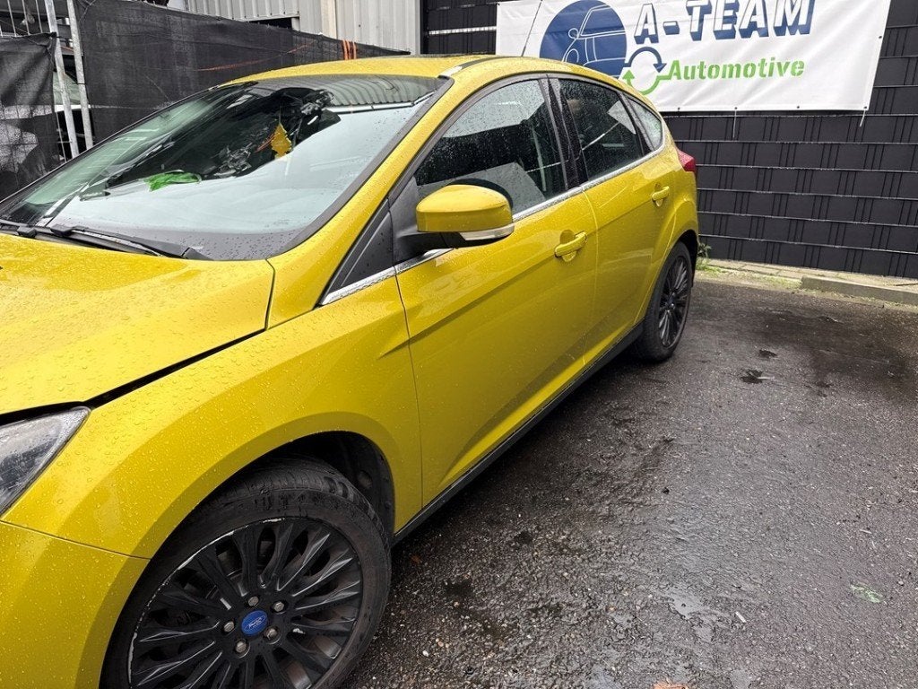 AILE AVANT GAUCHE Ford Focus 3 (01-2010/01-2020), Utilisé, Gauche, Ford, Garde-boue