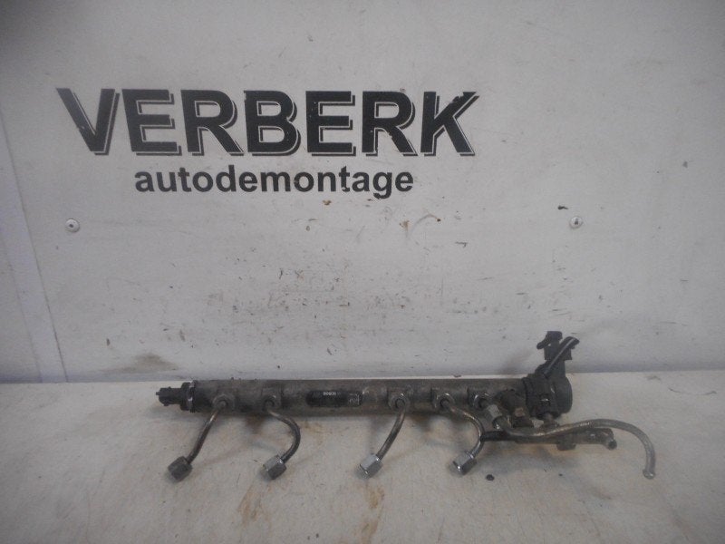 RAMPE D'INJECTION Opel Corsa D (01-2006/12-2014) (55211906), Opel, Opel Automobile GmbH, Utilisé, Kontakt-opel@opel.com