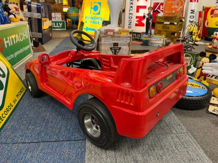 Vintage Ferrari F40 trapauto voor kinderen - Rood
