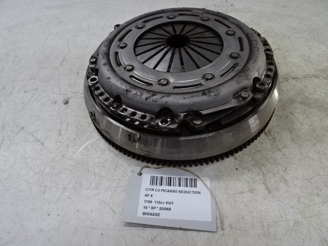 VOLANT MOTEUR BI-MASSE C3 Picasso (SH) (9686038280), Autos : Pièces & Accessoires, Citroën, Mevr. I. Hauben, Utilisé, Rue de l'Espoir 34 34
4030  GRIVEGNÉE, BE