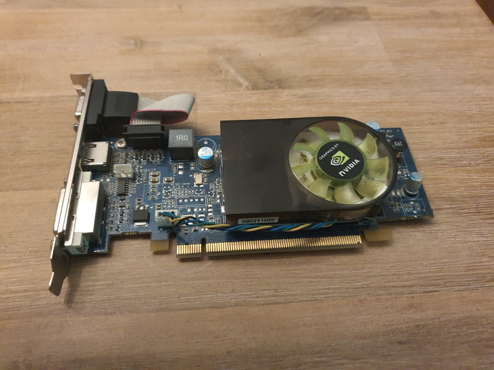 Nvidea geforce GT120 ddr2 1gb vga dvi hdmi, Computers en Software, Ophalen