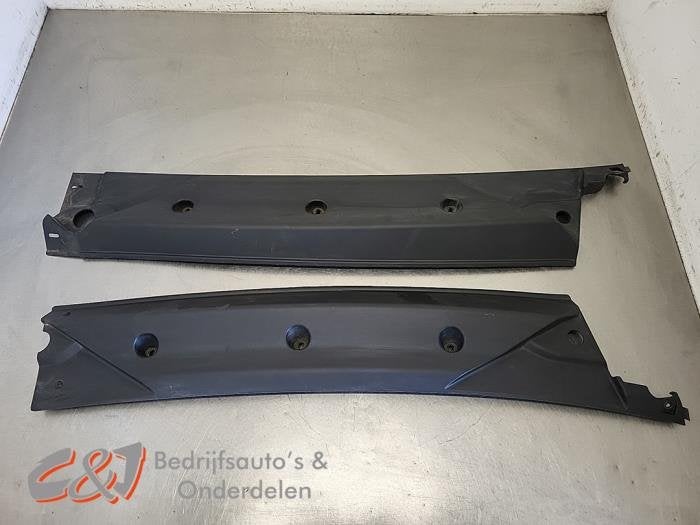 Paravent van een Iveco New Daily (XXXXXXXX), Gebruikt, -, Overige automerken, -