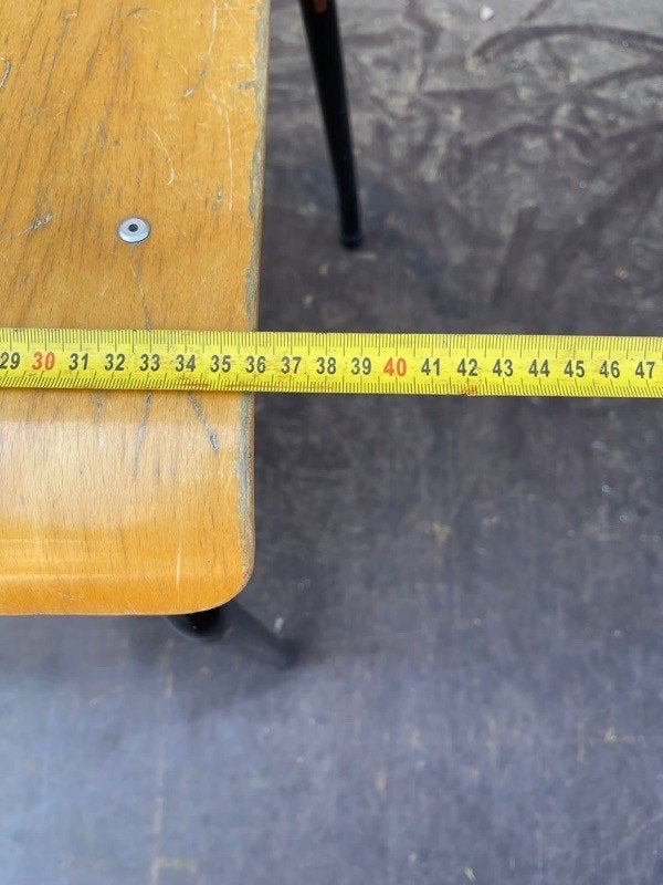 Toupie noire - empilable | 29 en stock, Enlèvement ou Envoi, Industrieel Vintage Schoolstoelen uit de jaren 60, Brun, Bois