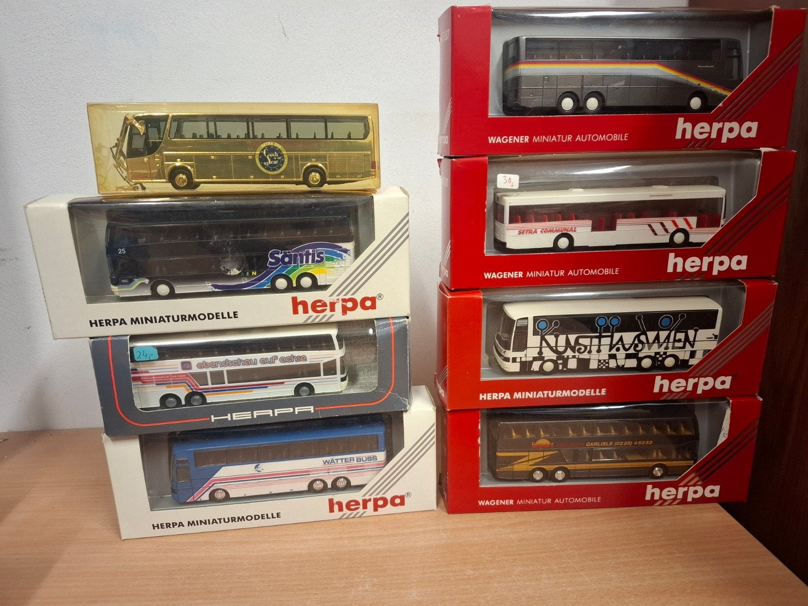 model bussen autocar 1:87  Herpa Busch, Ophalen of Verzenden, Herpa