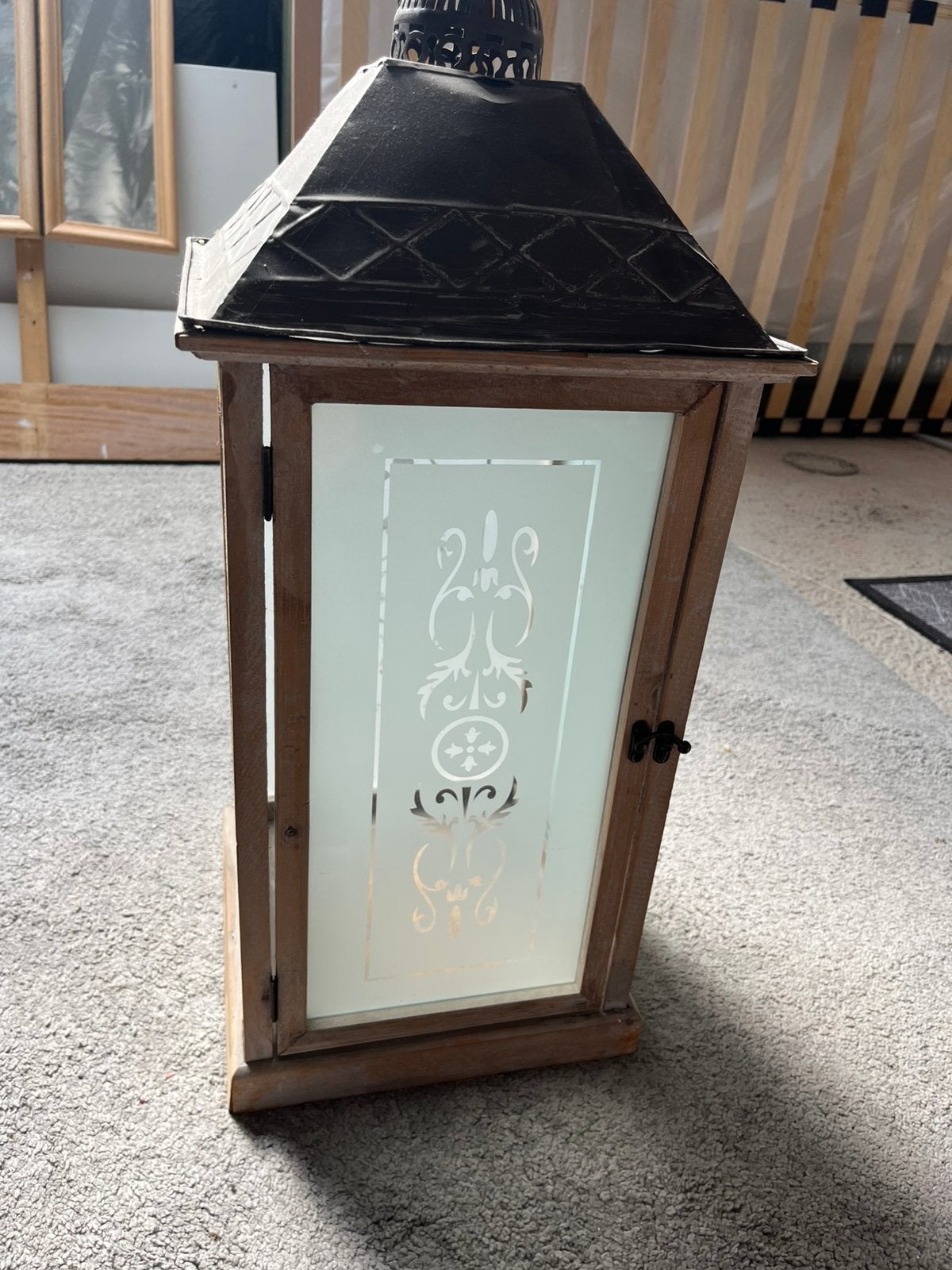 Houten decoratieve lantaarn – groot formaat, Tuin en Terras, Ophalen, Zo goed als nieuw, Hout, Led
