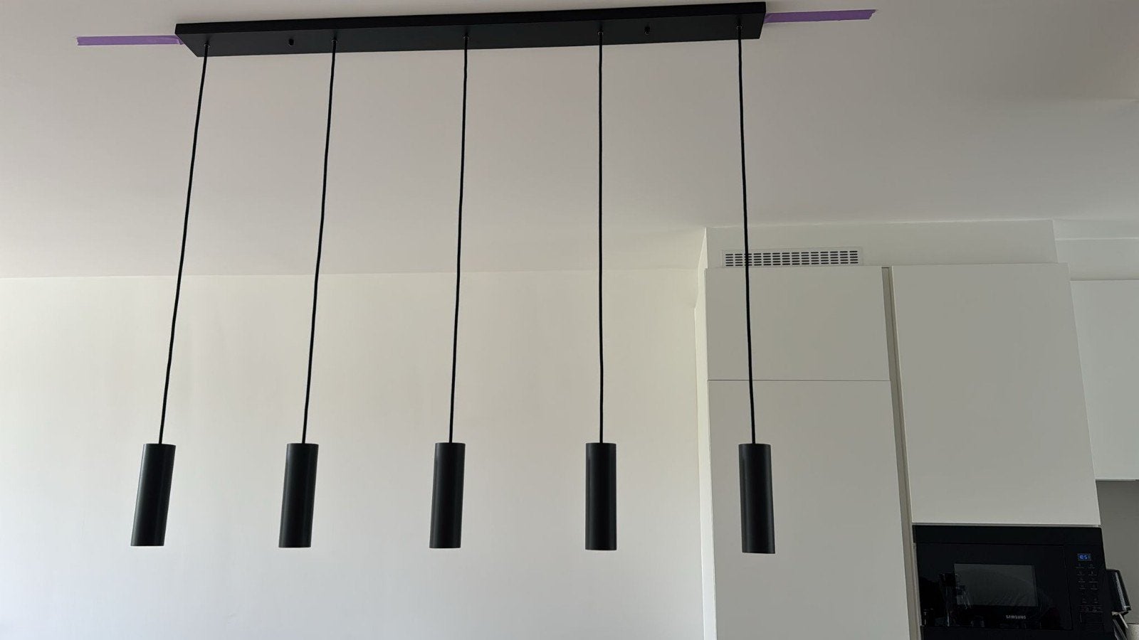 Suspension design 5 spots noirs GU10 – Longueur 1m30, Maison & Meubles, Lampes | Suspensions