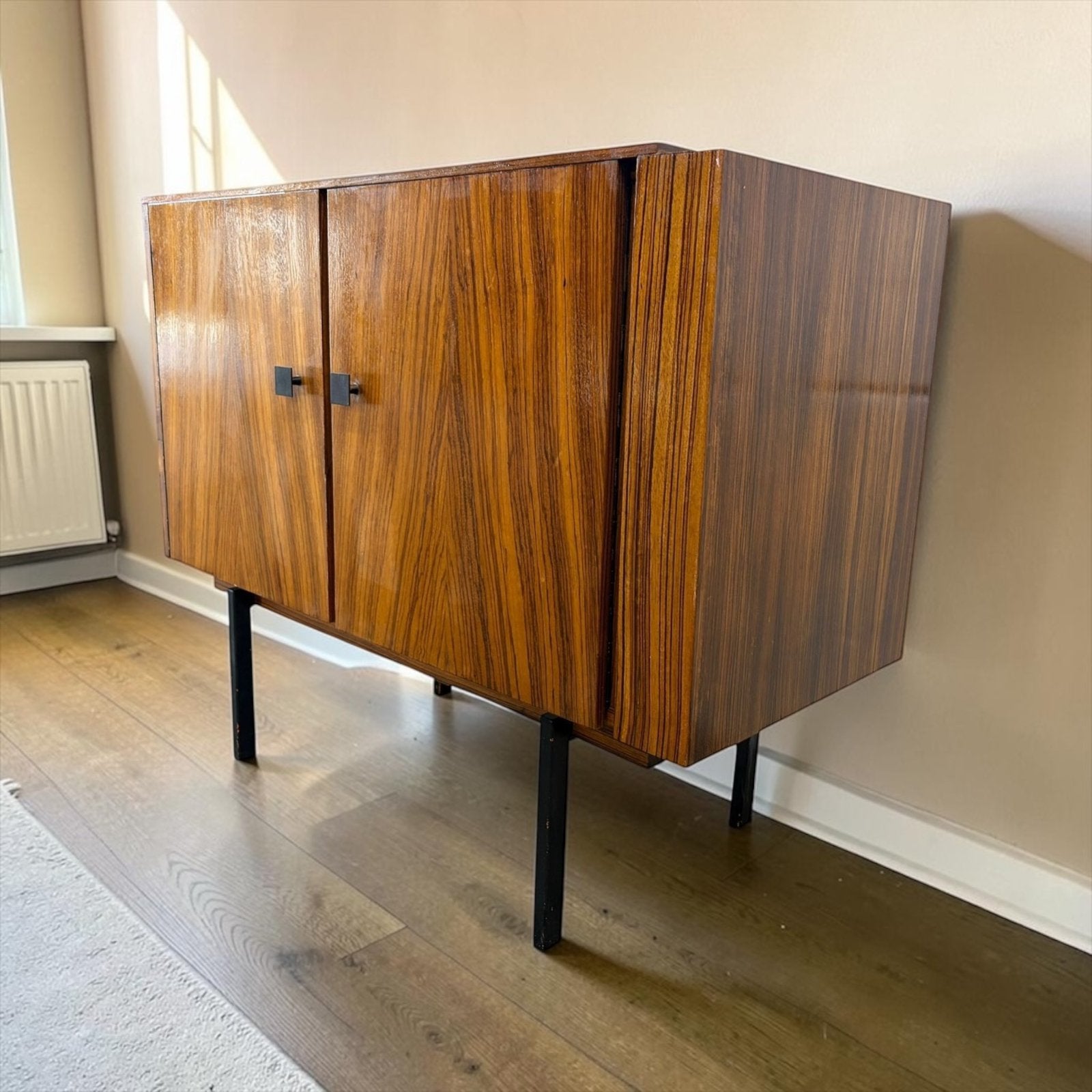 Vintage houten commode/ kast / dressoir, Verzenden, Gebruikt, Kast