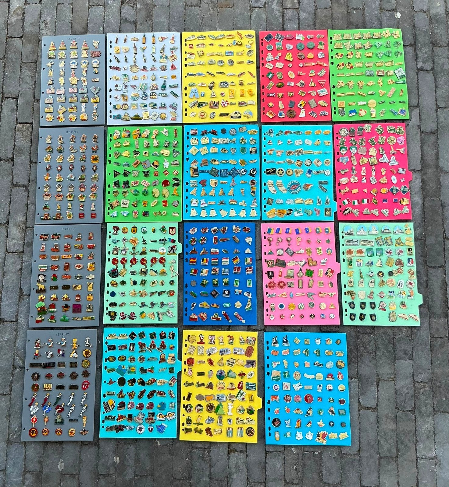 1000 Emaille Pins Jaren 80-90 Disney Sega LEGO Walibi..., Verzamelen, Ophalen, Nieuw, Overige onderwerpen