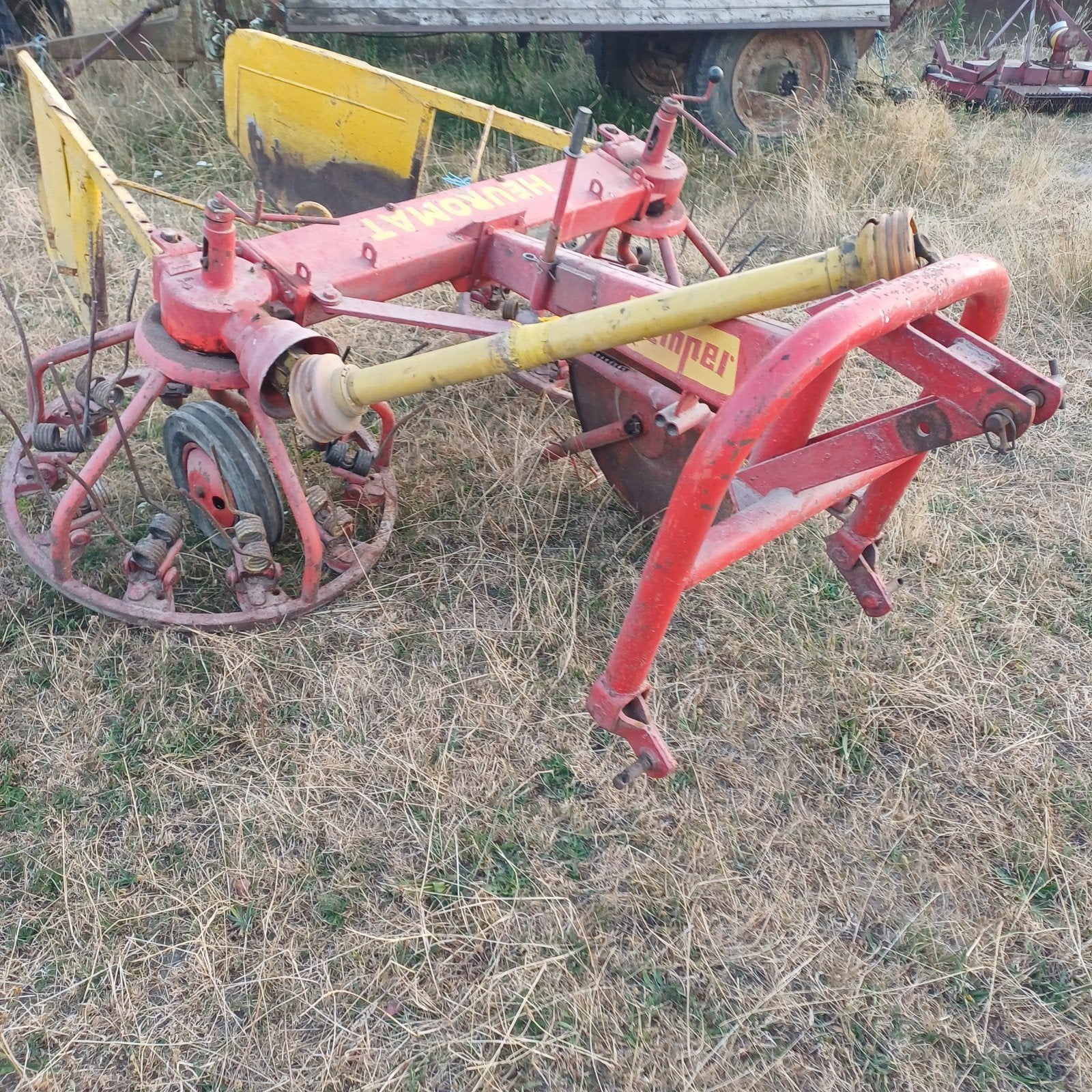 botte de foin complète avec andains et cardan, Articles professionnels, Agriculture | Outils, Enlèvement