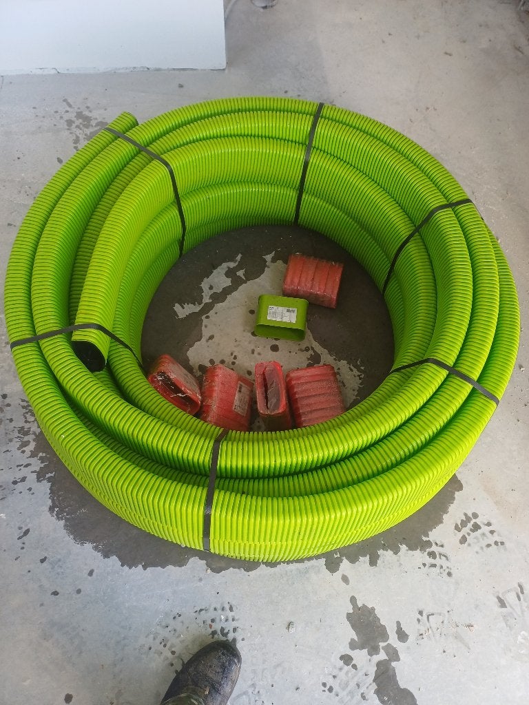 Rol 30m Ubink ventilatiebuis met wat hulpstukken, Doe-het-zelf en Bouw, Ophalen of Verzenden, Nieuw