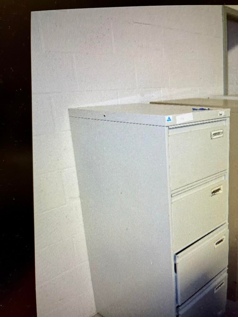 Commode en métal à 4 tiroirs, Enlèvement, Comme neuf