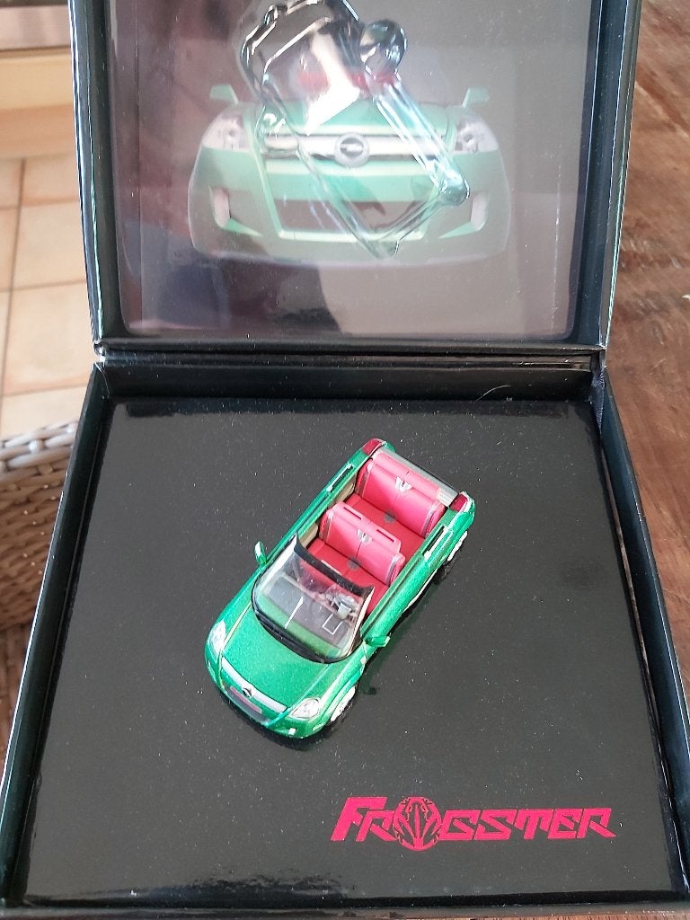 Schuco Opel Frogster 1/43 Collector, Enlèvement ou Envoi, Neuf, Voiture, Schuco