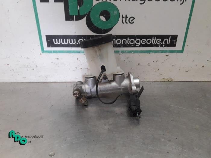 Cylindre de frein principal d'un Mazda MX-5 (MX-5 NB 98-), -, 3 mois de garantie, Mazda, Utilisé