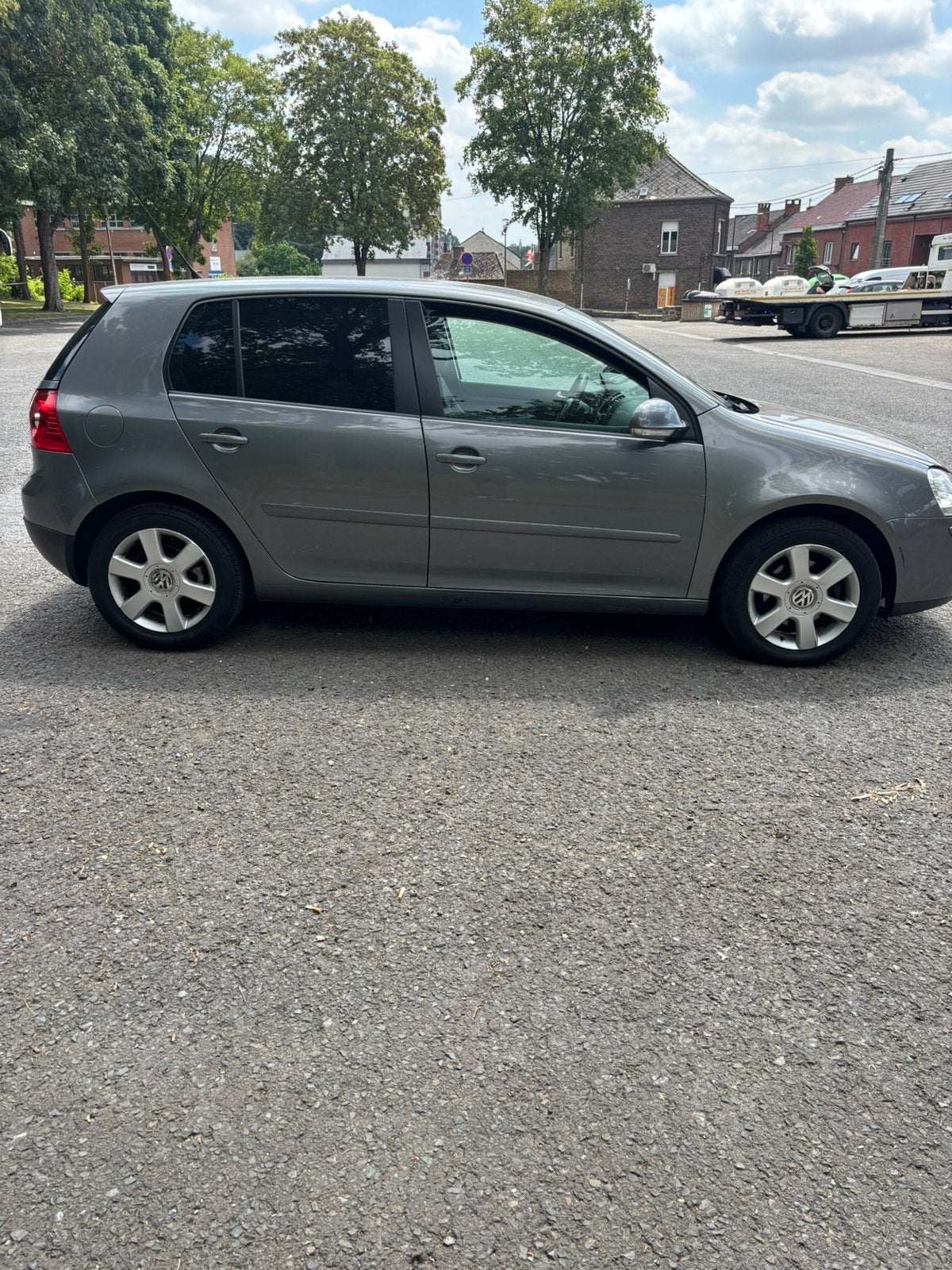 Vw golf 5, Autos, Volkswagen, Particulier, Golf, Diesel, Euro 4, 5 portes, Boîte manuelle, Argent ou Gris, Carnet d'entretien