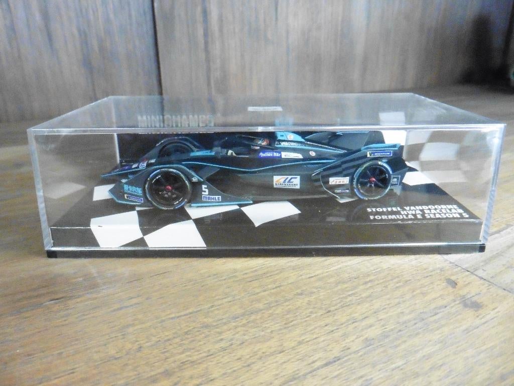 Minichamps 1/43 HWA Racelab (Stoffel Vandoorne), Ophalen of Verzenden, Zo goed als nieuw, Auto, MiniChamps