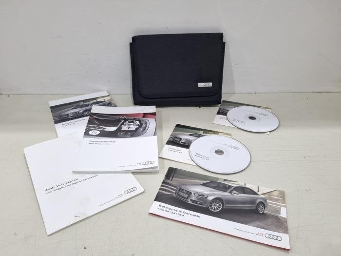 Livret d'instructions d'un Audi A4, -, 3 mois de garantie, Audi, Utilisé