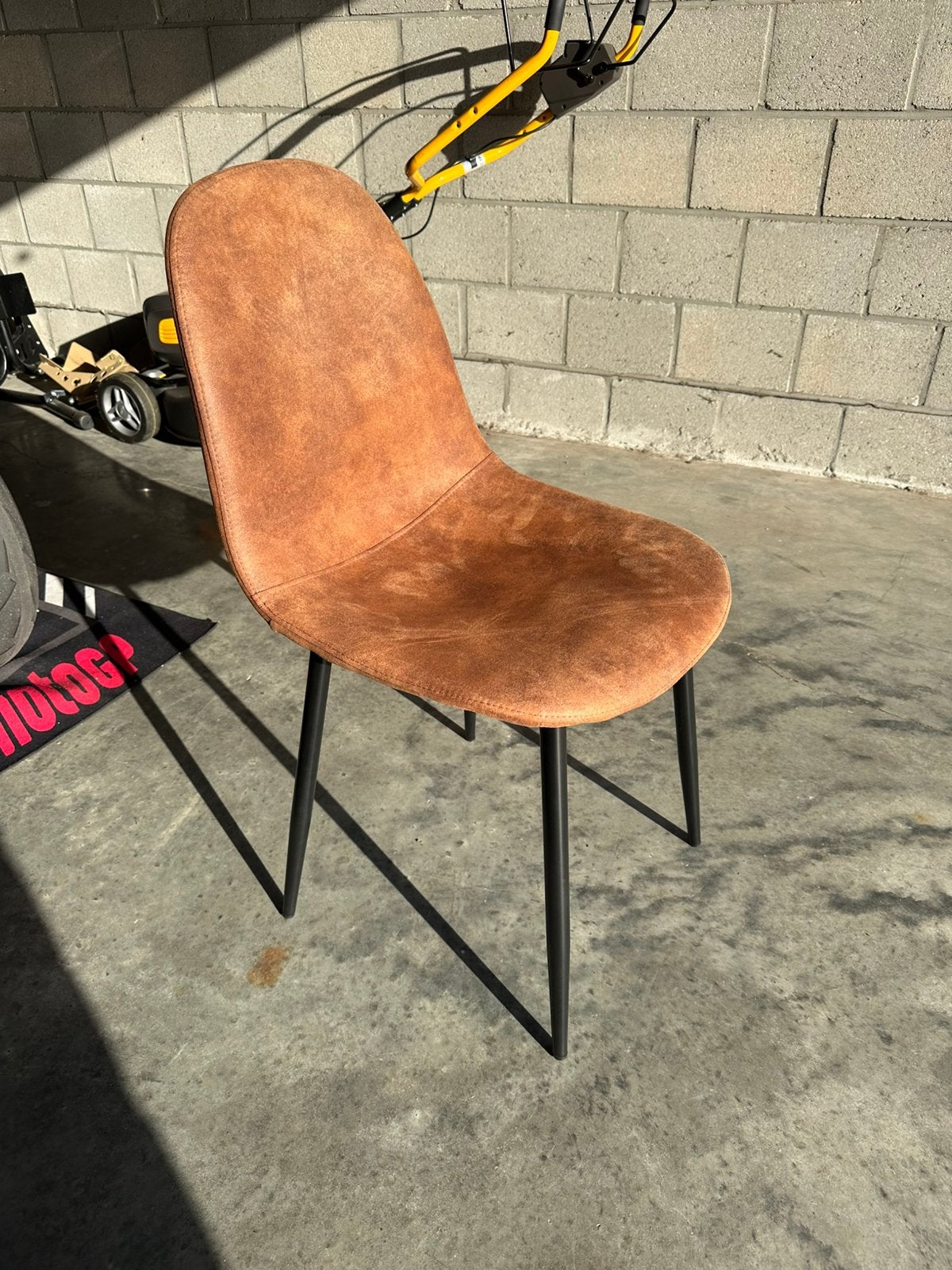 3x bruine stoelen, Ophalen, Gebruikt, Bruin, Drie