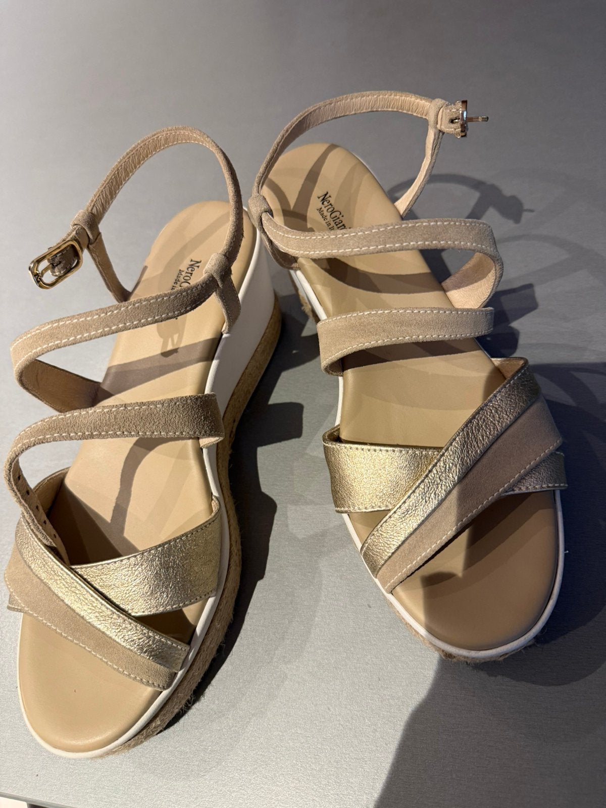 Sandales d'été, Enlèvement ou Envoi, Beige, Comme neuf, Sandales et Mûles