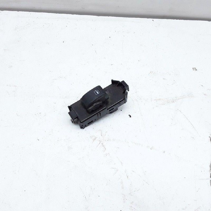 RAAMSCHAKELAAR Daihatsu Sirion 2 (M3) (01-2005/06-2013), Gebruikt, Daihatsu