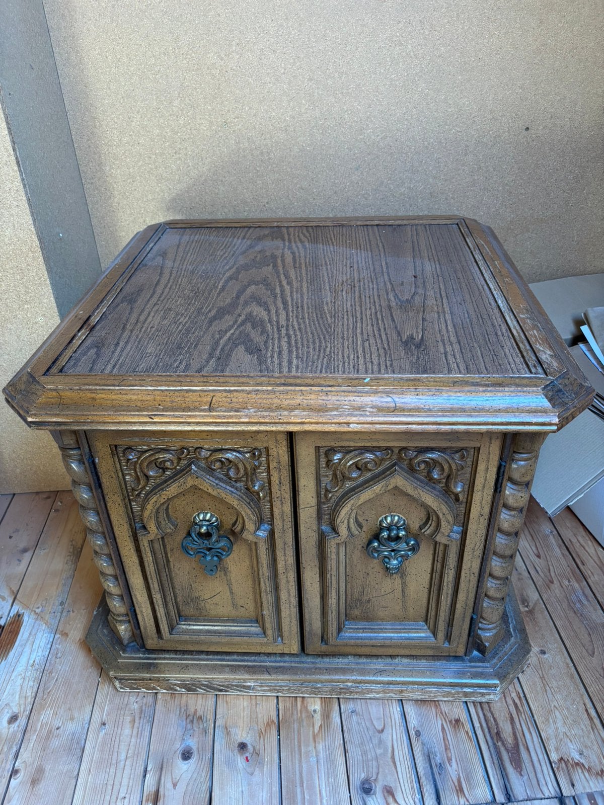 Petit meuble en bois chêne, Antiquités & Art, Enlèvement