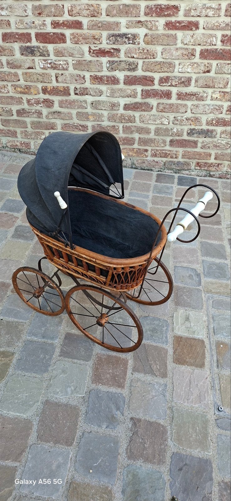 Mooie antieke poppenwagen uit late 20ste eeuw jaren '70/'80, Ophalen of Verzenden