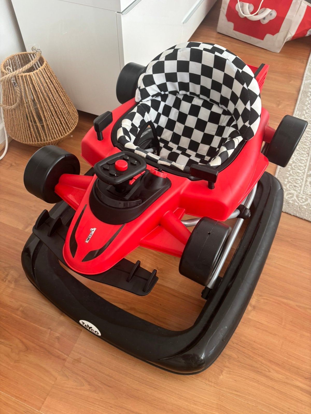 Troteur ferrari, Enlèvement, Comme neuf