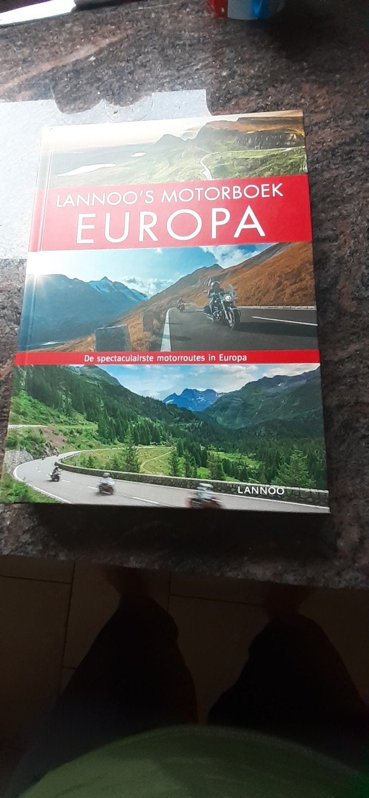Lannoo's Motorboek Europa, Enlèvement, Europe