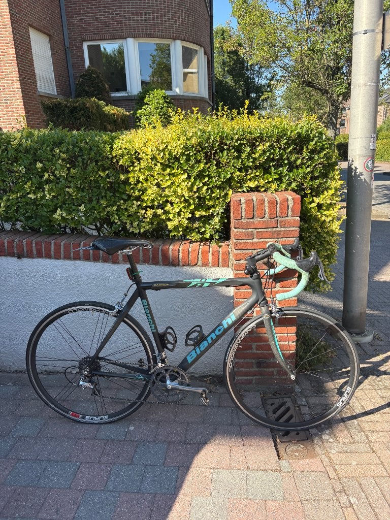 Bianchi Race fiets, 28 inch, Carbon, Zo goed als nieuw, 15 tot 20 versnellingen