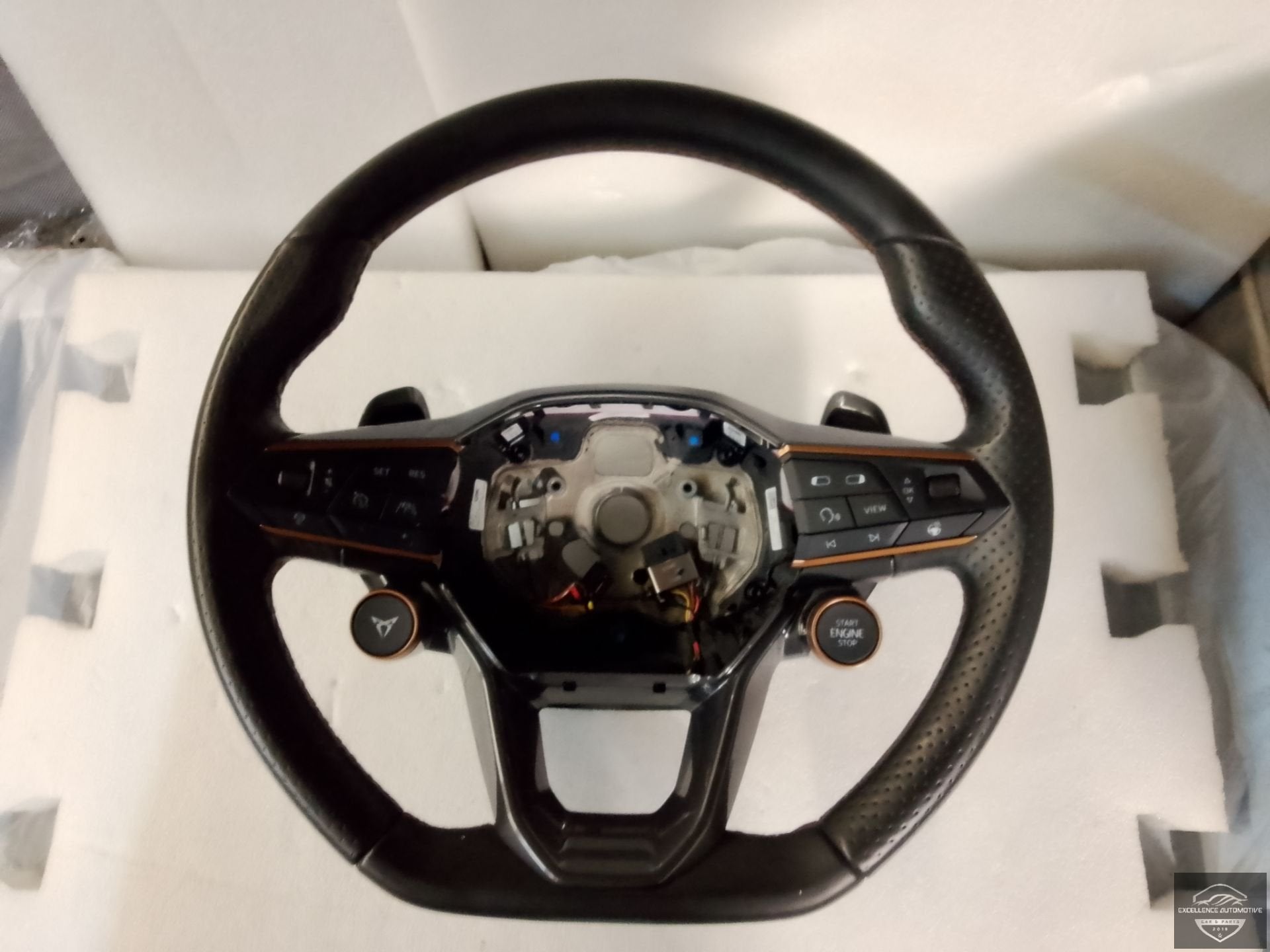 Cupra Leon 5FA Formentor Ateca F1 MF Stuurwiel 5FA419091FT, Auto-onderdelen, Besturing, Gebruikt, Autovia A-2, Km 585 585
08760  Martorell, ES