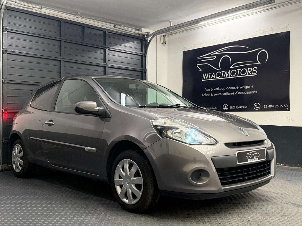 Renault Clio Clio 1.2i Yahoo!, Auto's, Renault, Stof, Zwart, 1055 kg, Bedrijf