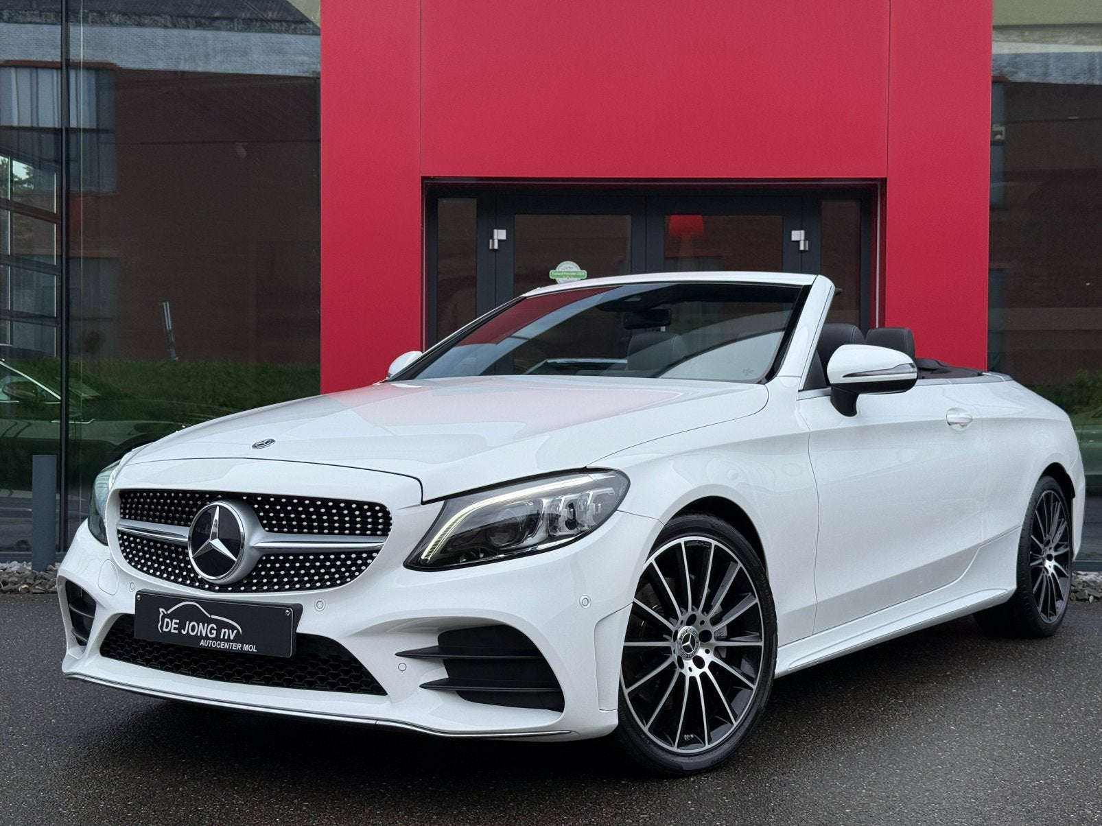 Mercedes C180 Cabrio AMG Sfeer/Line/Dodehoek/Apple/Camera, Auto's, Mercedes-Benz, Automaat, 4 zetels, Achterwielaandrijving, Lane Keeping Assist
