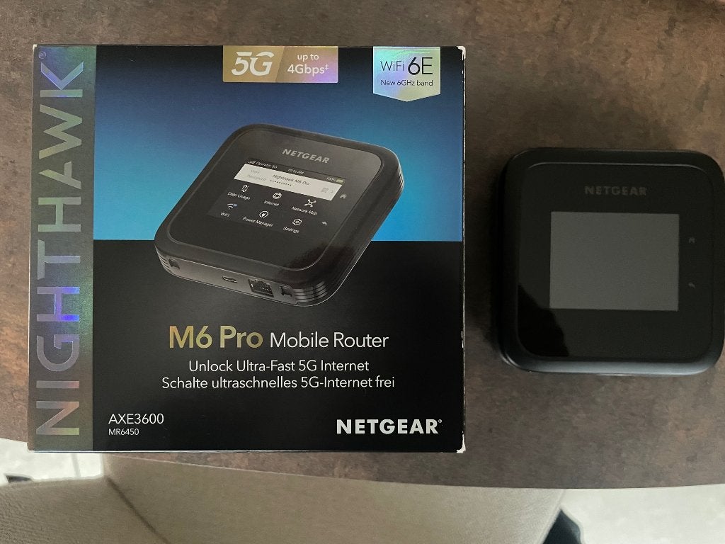 netgear nighthawk M6 Pro, Enlèvement ou Envoi, Comme neuf, Routeur, NETGEAR