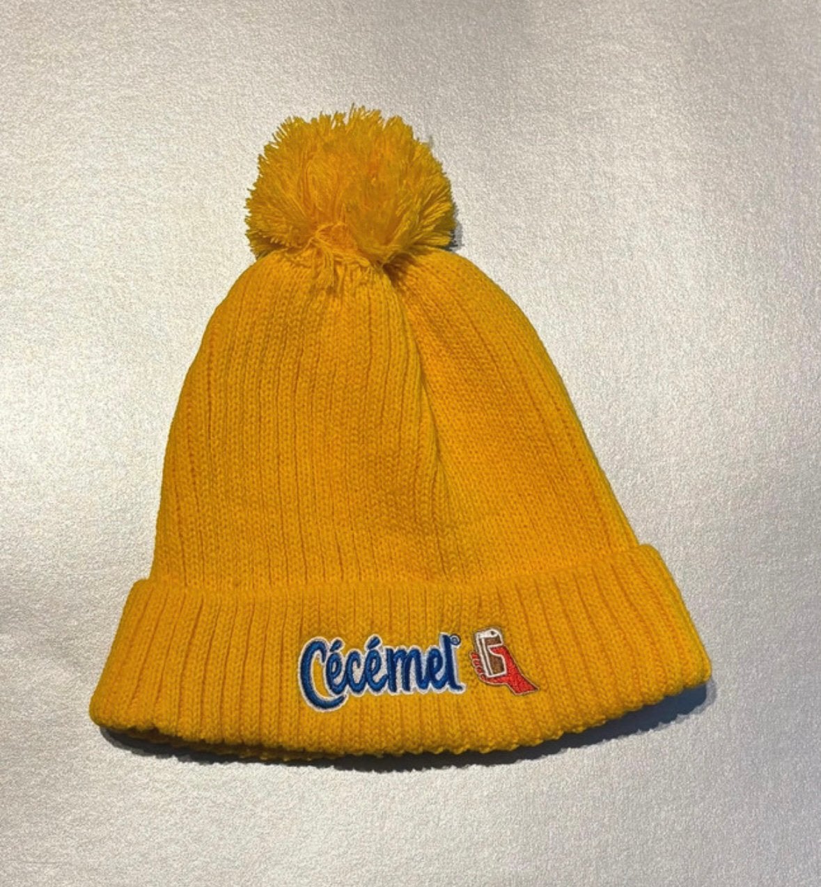 Cécémel muts, Ophalen, Zo goed als nieuw, Muts