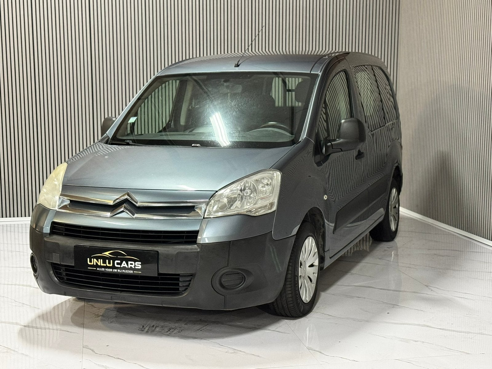 CITROEN BERLINGE 2012 1.6 DIESEL, Auto's, Bestelwagens en Lichte vracht, Stof, Citroën, Zwart, Bedrijf